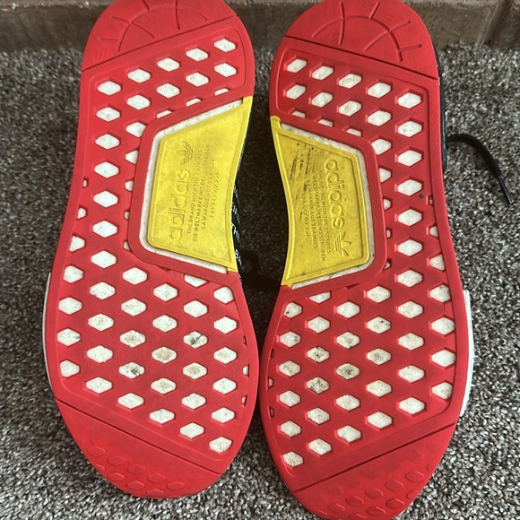 adidas BOOST NMD R1 Berlin style #EG6363 Black & White SNEAKERS size 10 Mens - Picture 6 of 8